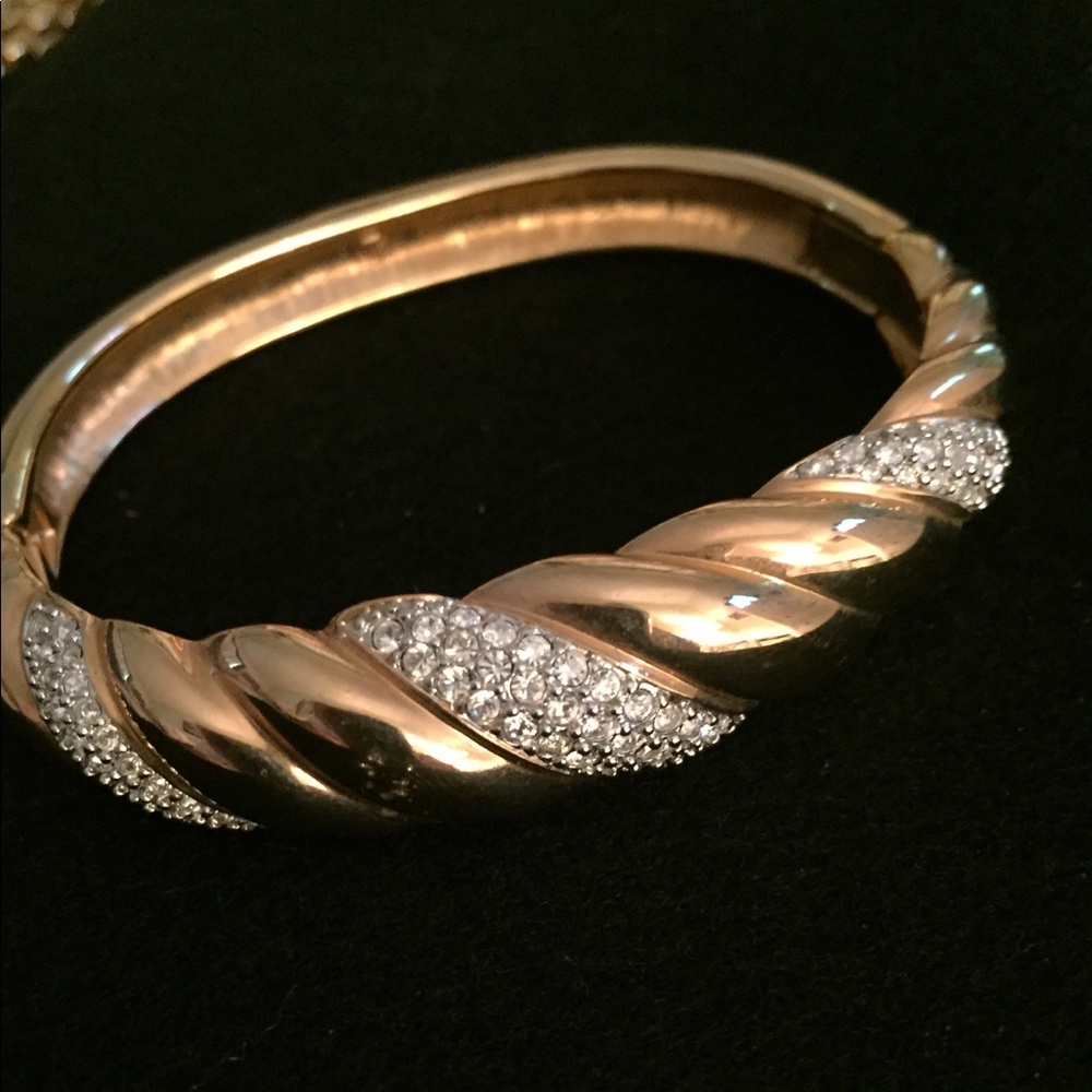 Gold  and crystals on this twisted bracelet
